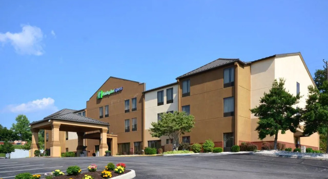 Holiday Inn Express Dublin, Buchen Sie Hotel Newbern Virginia