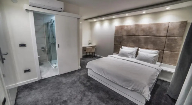 Camera Standard Hotel Forty Two