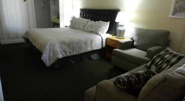 Номер Standard Kings Inn Near the Falls