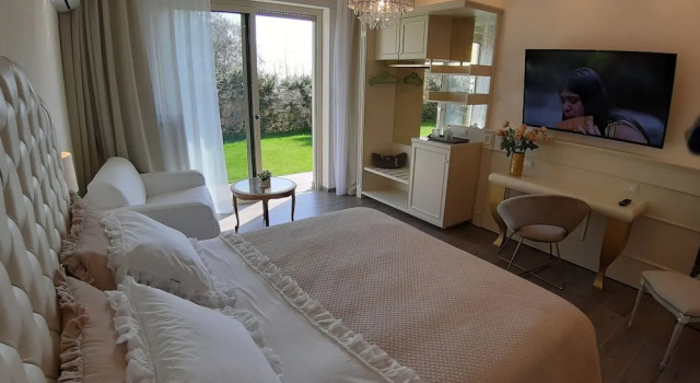 Трёхместный номер Deluxe с видом на сад Dreams Guest House