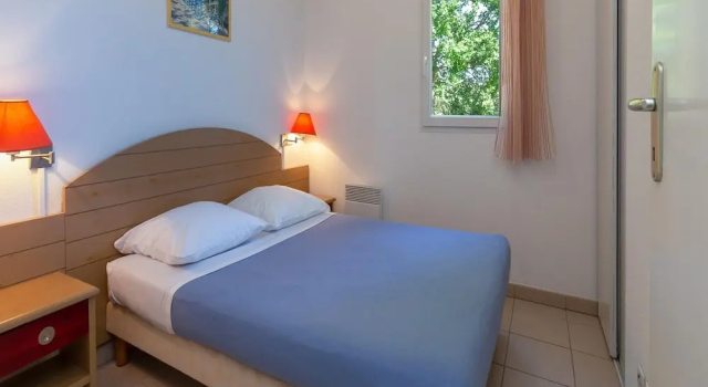 Modern Retreat With Pool & Tennis, Забронировать Апартаменты/квартира Ондр Côte landaise, рядом с Пляж Ondres