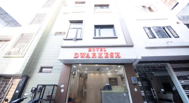 Perfect Stayz Dwarkesh - Near Railway station, Book Hotel Padra Gujarat