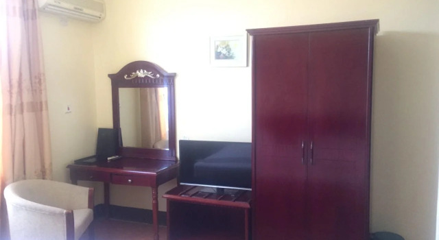 Rungwe Palace Hotel, Buchen Sie Hotel Daressalam Tansania
