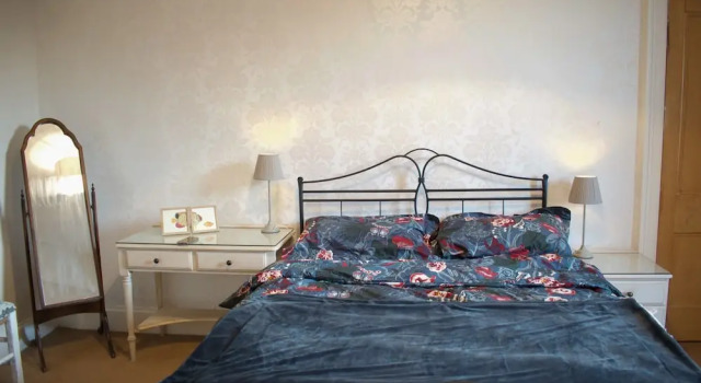 2 Bedroom Apartment in Traditional Tenement, Prenota Appartamento Hotel a Midlothian con parcheggio, Parcheggio