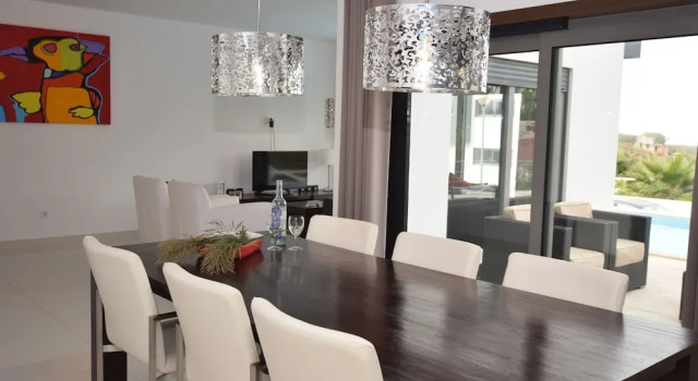 Modern Villa with Private Pool Just 400m From the Sea