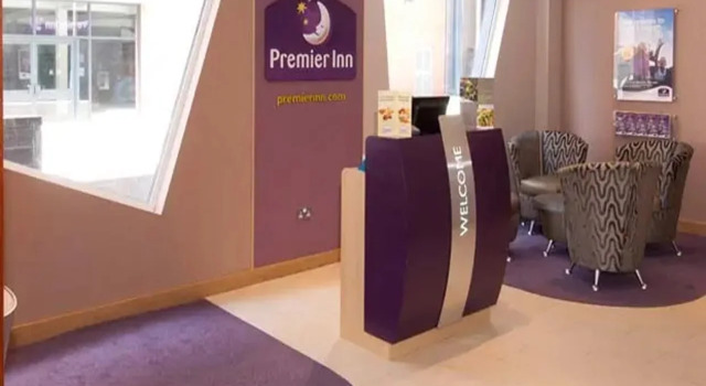 Premier Inn Manchester Bury, Забронировать Отель Отели Англии с завтраком, Завтраки