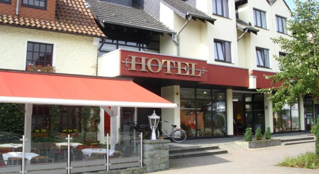 Akzent Hotel Jonathan, Забронировать Отель Отели Липпштадт с парковкой, Парковка