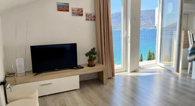 Студия с видом на море Apartments Milano