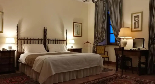 Camera Comfort B&B Castello di Camerletto