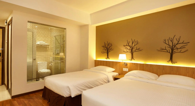 Люкс Deluxe Hotel Six Seasons @ Mid Valley