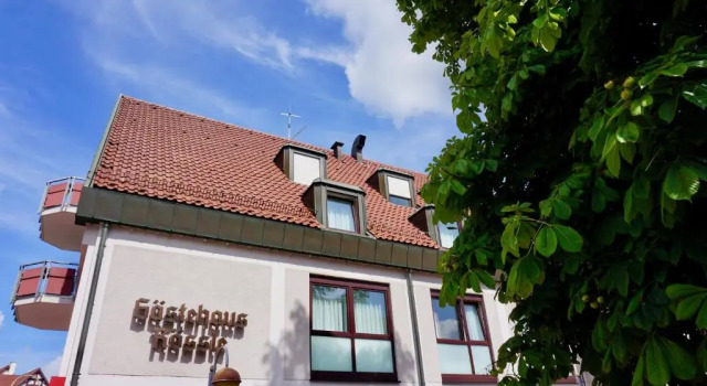 Gästehaus Rössle, Reserva ahora Hotel Weinstadt Baden-Wurtemberg