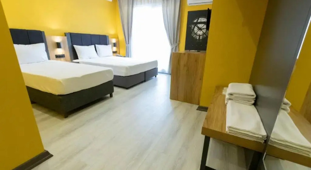 Standardowy czteroosobowy pokój z widokiem na morze Roy Otel Akçay