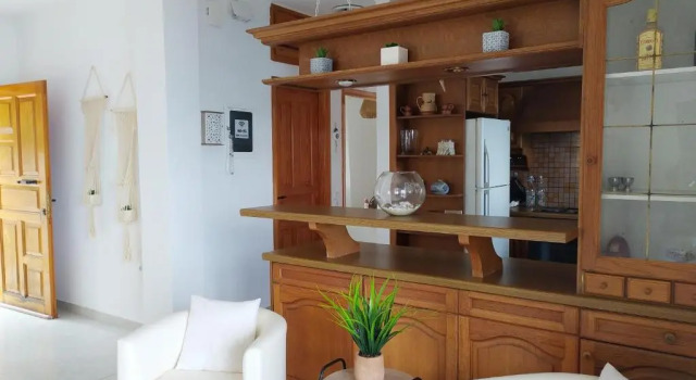 Коттедж с 2 комнатами Pelagos House "the seaside experience"