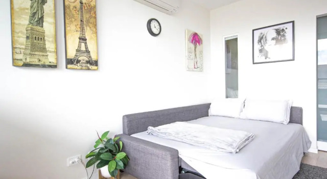 Апартаменты South Yarra City View Apartment with Car Park, Amazon Alexa, Spotify, Netflix, and WiFi
