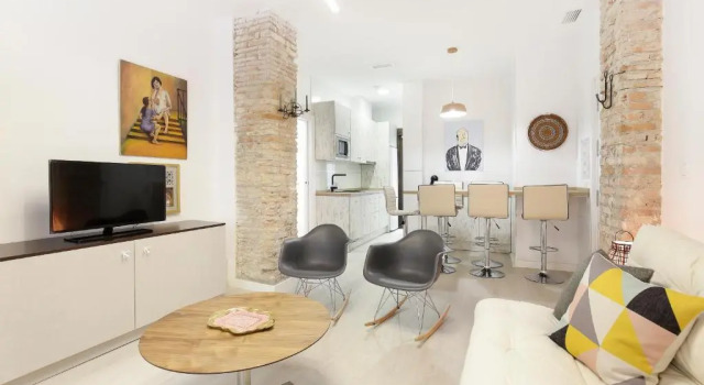 HI ROOM - Smart Apartments - AC, Забронировать Апартаменты/квартира Центр Гранада, рядом с Музей народных традиций и искусств Los Tiros de Granada