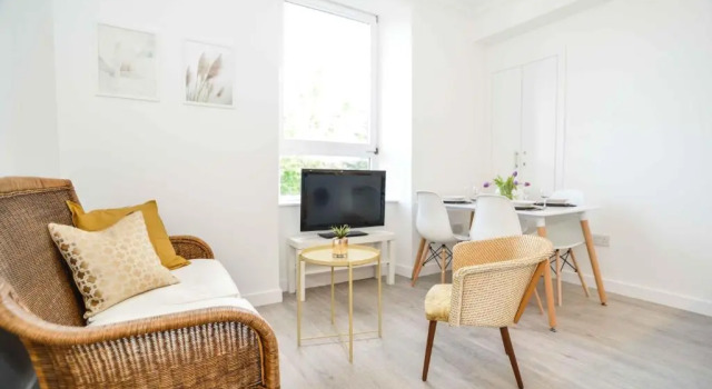 Stafford Modern Apartment, Забронировать Апартаменты/квартира Отели Абердина с парковкой, рядом с St Mary's Cathedral, Парковка