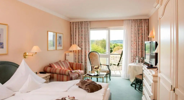 Апартаменты с балконом Hotel Alter Weißbräu