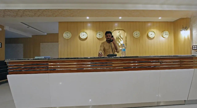 Santoshi Novatel By OYO Rooms, Book Hotel Raichur Bangalore