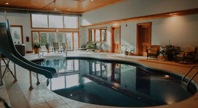 Pathsaala Inn & Restaurant, Забронировать Гостевой дом Отели River Valley с парковкой, Парковка