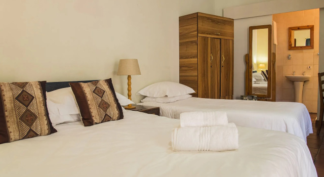 Rozendal Guest House, Buchen Sie Pension Lyttleton Manor Centurion