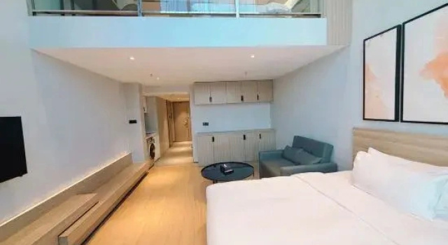 Трёхместный семейный люкс с видом на улицу Madison Hotel Suzhou Railway Station