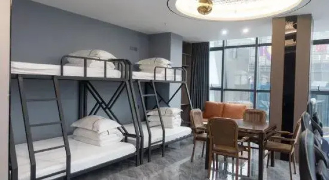 Кровать в общем номере Linyi Bobo Xiong E-sports Hotel
