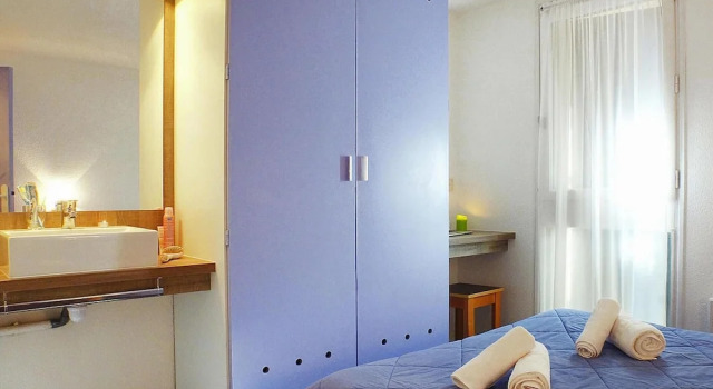 Holiday Home for 6 Guest With sea View, Prenota Affittacamere Hotel a Medoc con piscina, Piscina