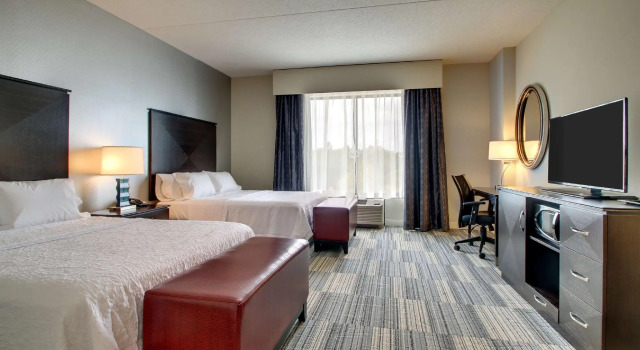 Четырёхместный номер Standard Hampton Inn & Suites Greenville Airport