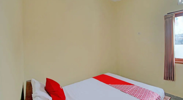 Двухместный номер Deluxe OYO 92952 Nirmala Guest House
