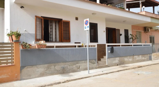 Nice Home In Santa Croce Camerina, Book Hotel Hotels in Sicily with a Pool, Swimming Pool