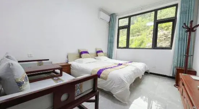 Номер Standard Backing Mountain Garden Farmhouse