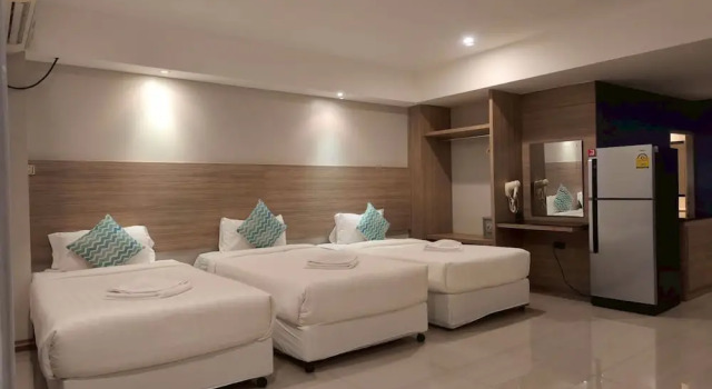 Трёхместный номер Premier Avana Laem Chabang Boutique Hotel