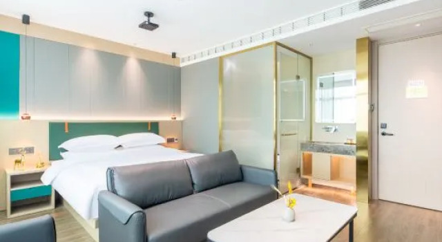 Люкс Deluxe Yiwu Qimeng Light Luxury Hotel