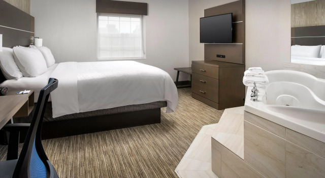 Holiday Inn Express & Suites Annapolis by IHG