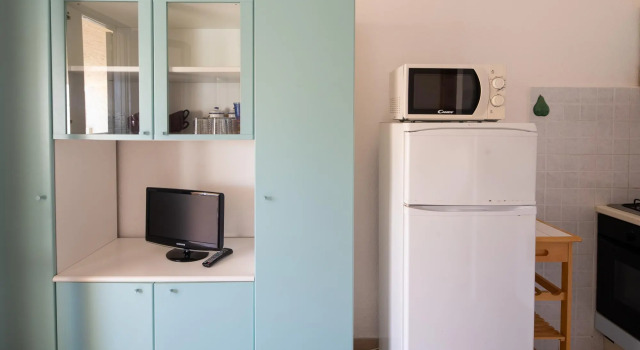 Welcomely - Salsedine, Prenota Hotel Hotel a Agrustos con parcheggio, Parcheggio