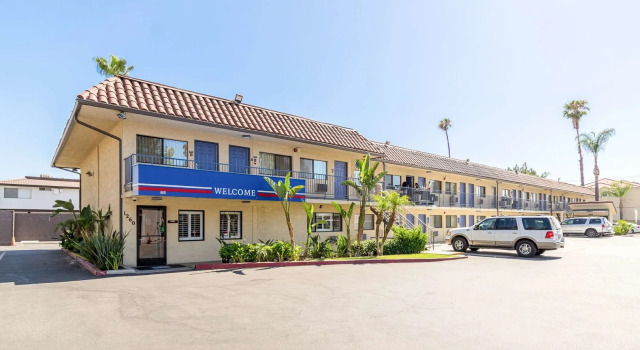Motel 6 Riverside, CA - UCR East, Rezervați Motel Riverside California