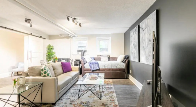 2BR Boutique Condo-prime Location DT Hamilton, Varaa Boutique-hotelli Hamilton 
