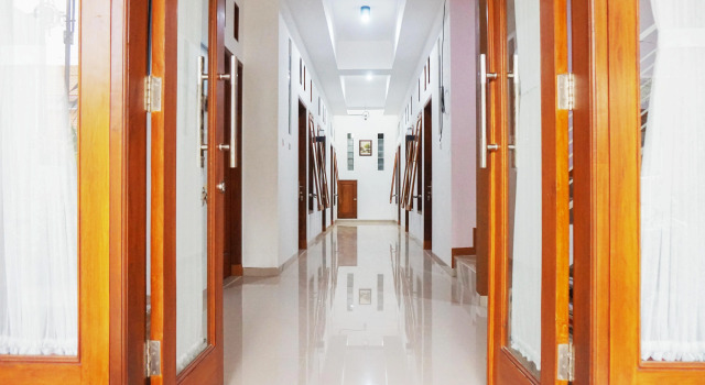 RedDoorz @ Jalan Danau Limboto
