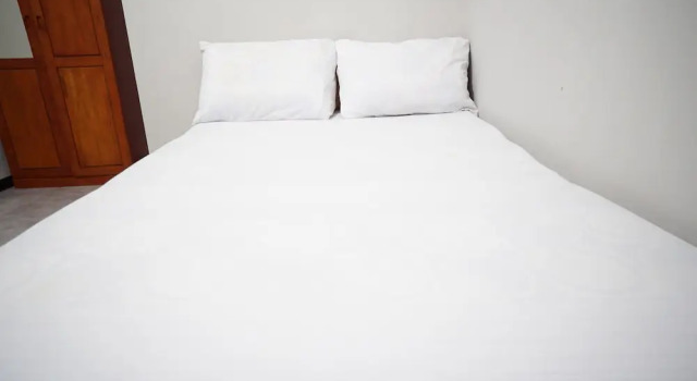 OYO Life 93045 Kost Putra Bu Ketut