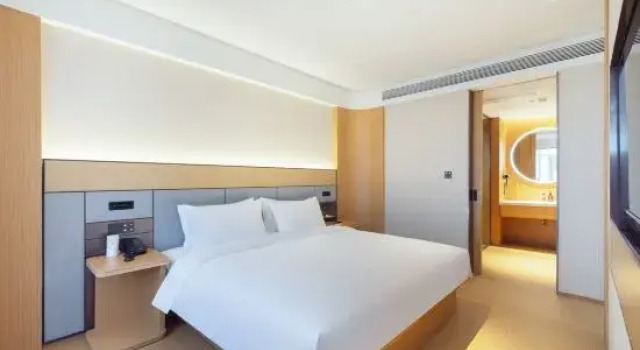 Люкс Deluxe JI Hotel (Zhoukou Luyi Ziqi Avenue)