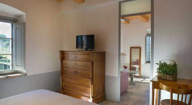 I Casali del Pino, Reserva ahora Agroturismo Hoteles en El Lacio con aparcamiento, Aparcamiento