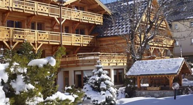 Hôtel Chalet Mounier, Забронировать Шале Коттеджи Ле-дез-Альп, рядом с Горнолыжный подъемник Кот Брун, Коттедж