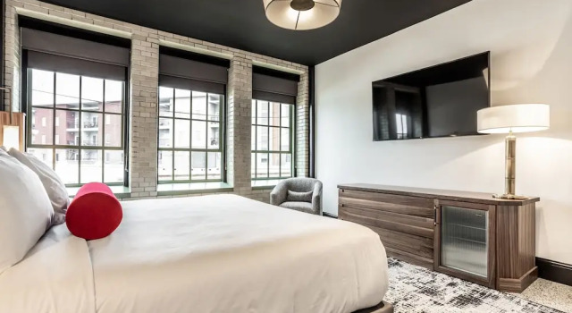 Люкс Bottleworks Hotel