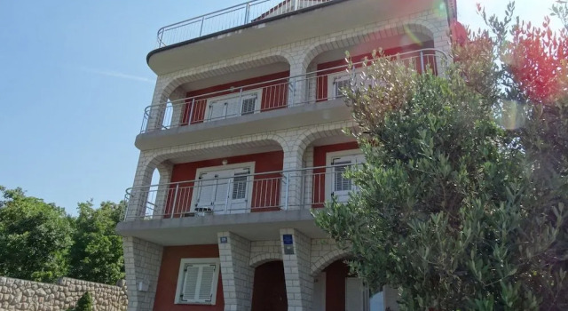 Guesthouse Barica, Забронировать Отель Отели Приморско-Горанской жупания с бассейном, Бассейн