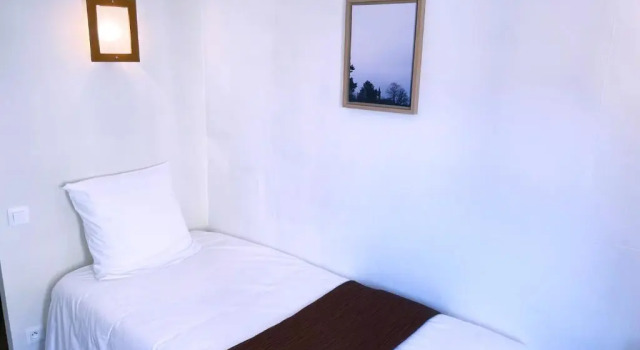 Трёхместный номер Standard Abelha Hôtel Le France