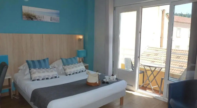 Двухместный номер Comfort с балконом и с видом на окрестности Hotel Espadon bleu