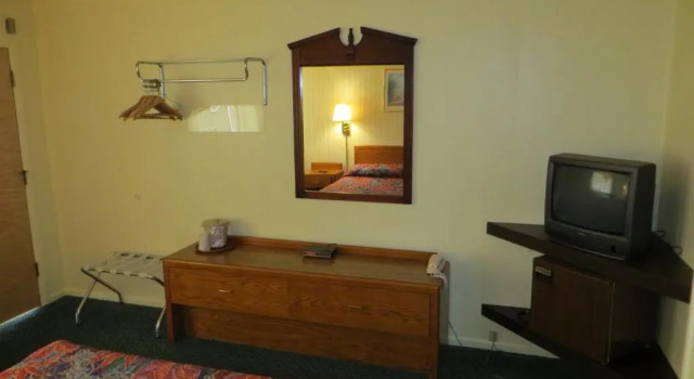 Номер Standard Starlite Budget Inn