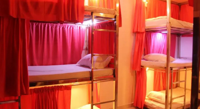 Sunset Backpackers Hostel, Забронировать Хостел Орчха штат Уттар-Прадеш