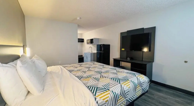 Номер Standard Studio 6 Southgate MI Detroit