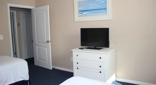 Runaway Beach Club 15202 - Three Bedroom Condo